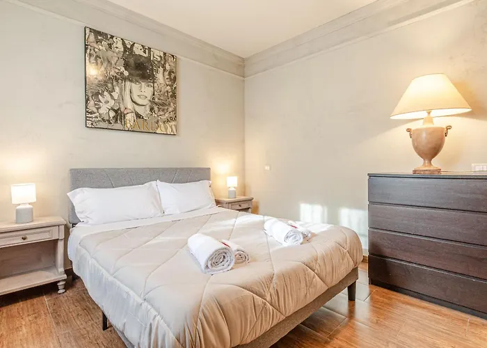 Piccolomini * سيينا