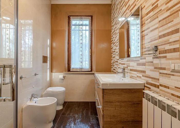 Piccolomini سيينا